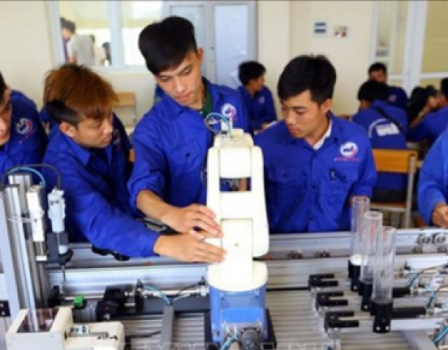 Chính sách  về phát triển giáo dục nghề nghiệp